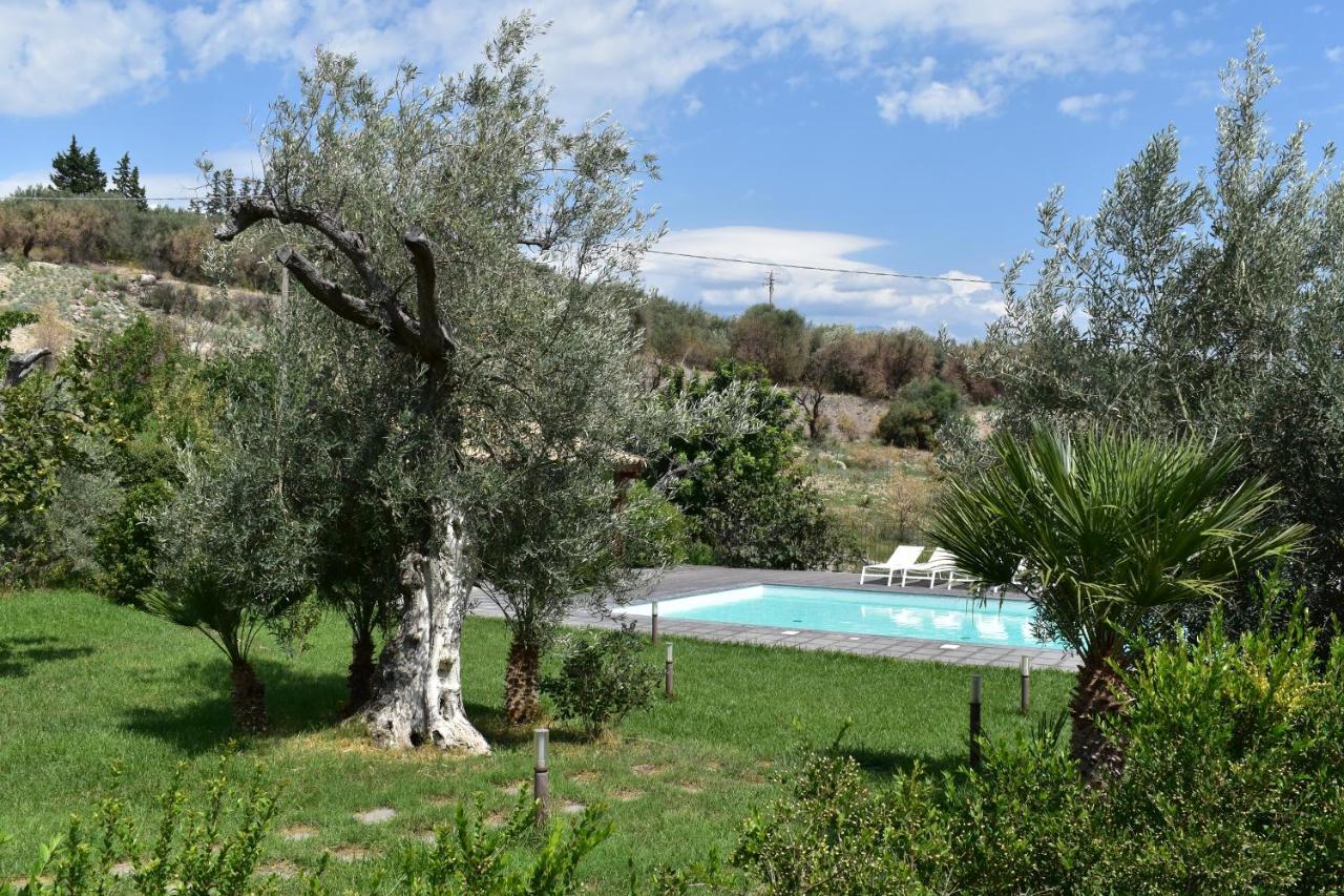 Vecchia Dimora Resort Centuripe エクステリア 写真
